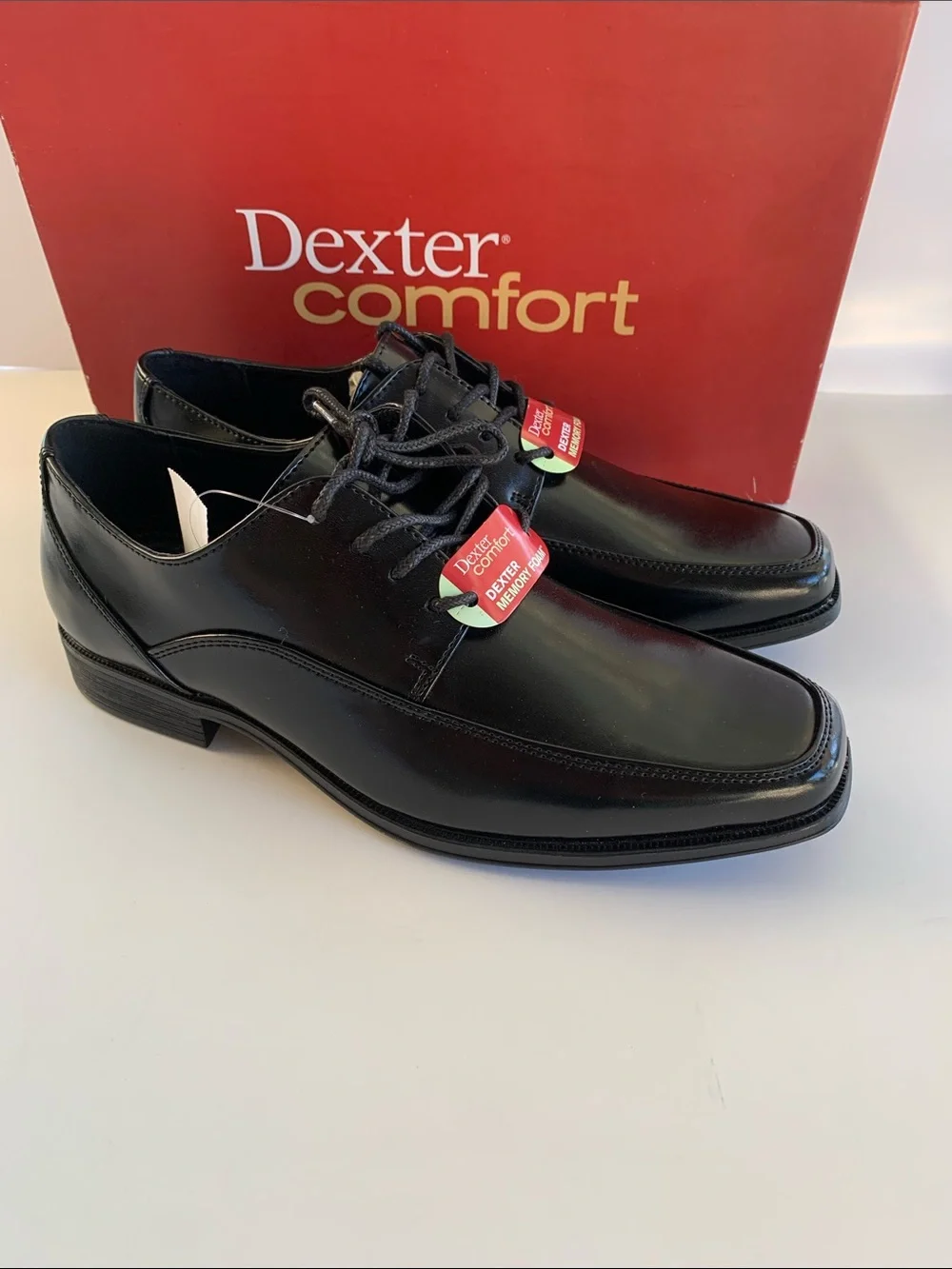 Dexter Black Leather Lace-Up Oxford  Size 8